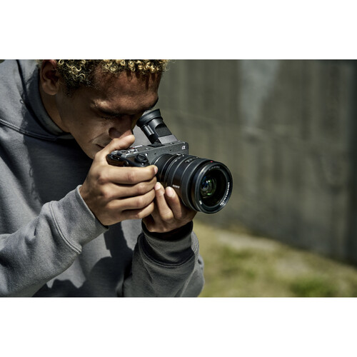 Sony FX2 Full-frame Digital Cinema Camera with Handle - Image 25