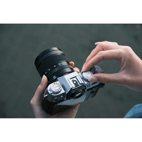 FUJIFILM X-T50 Mirrorless Camera Body (Silver) - Image 19