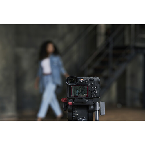Sony FX2 Full-frame Digital Cinema Camera with Handle - Image 19