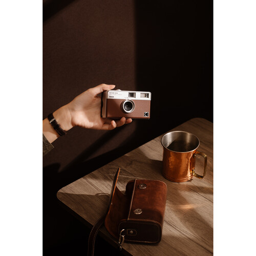Kodak Ektar H35 Half Frame Film Camera (Brown) - Image 17