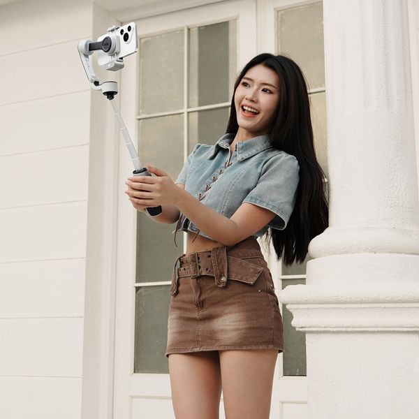 Zhiyun Cinepeer CQ5 Smartphone Gimbal Stabilizer - Image 12