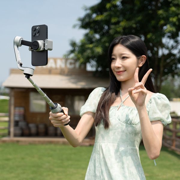 Zhiyun Cinepeer CQ5 Smartphone Gimbal Stabilizer - Image 15